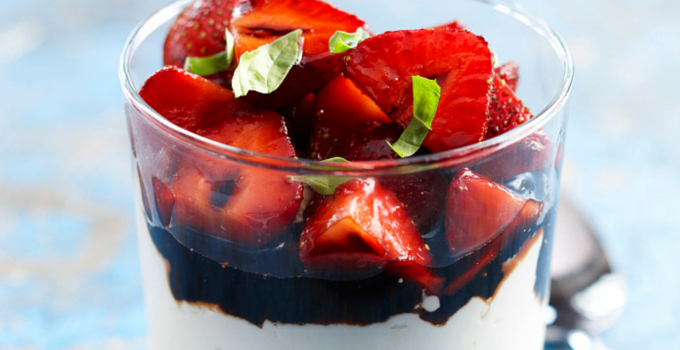 balsamic strawberries and ricotta cream